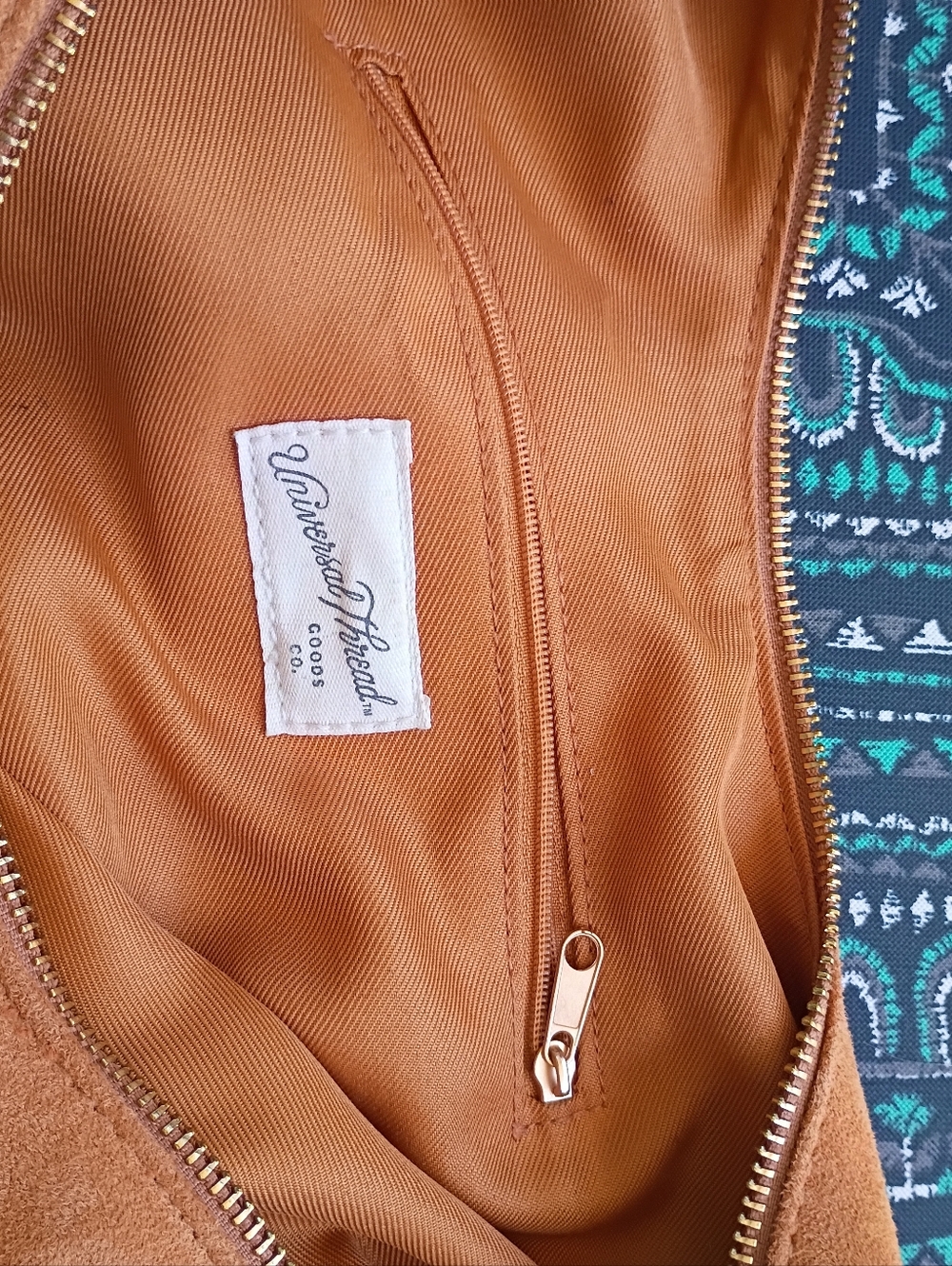 Universal Threads Suede Hobo Shoulder Bag in Tan - Picture 5 of 7